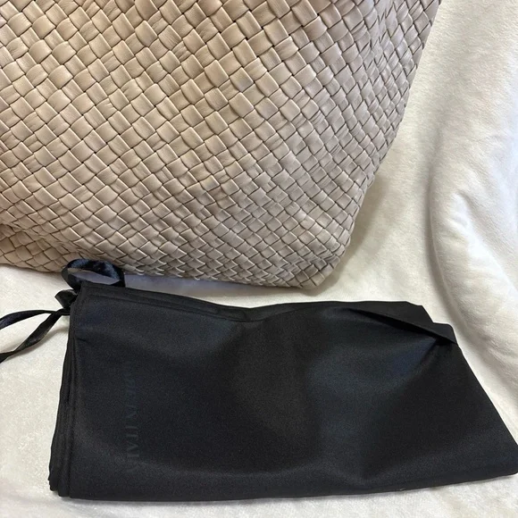 Falor Italian Leather Woven Taupe Hobo Bag - Picture 8 of 11